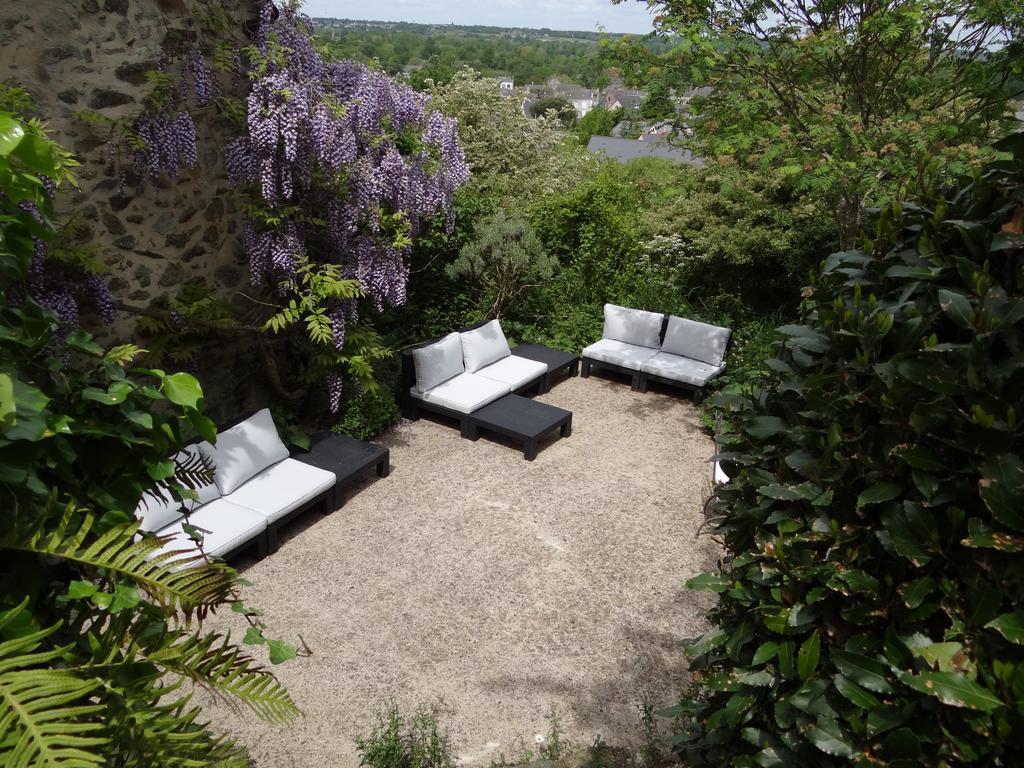 Au Moulin Geant Bed & Breakfast Rochefort-sur-Loire Bagian luar foto